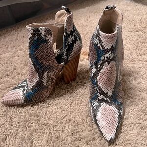 Heel Booties